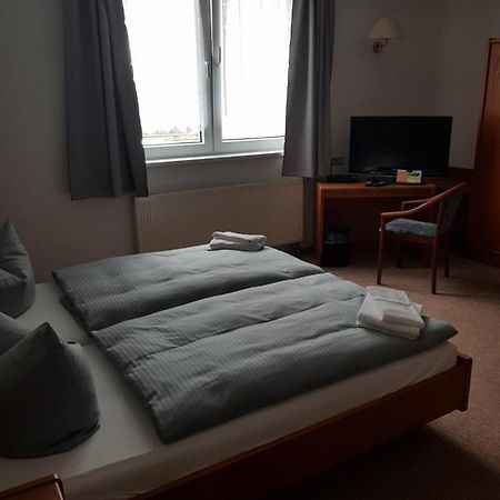 Hotel Zur Altstadt Calbe Ngoại thất bức ảnh