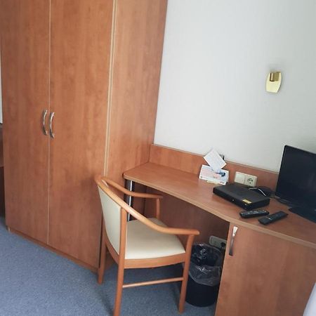Hotel Zur Altstadt Calbe Ngoại thất bức ảnh