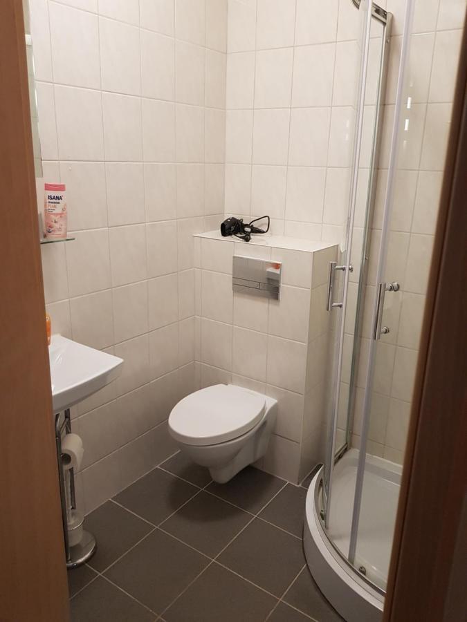 Hotel Zur Altstadt Calbe Ngoại thất bức ảnh